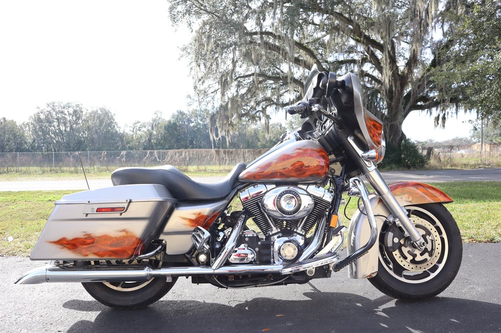 The 2008 Harley-Davidson STREETGLIDE  photos