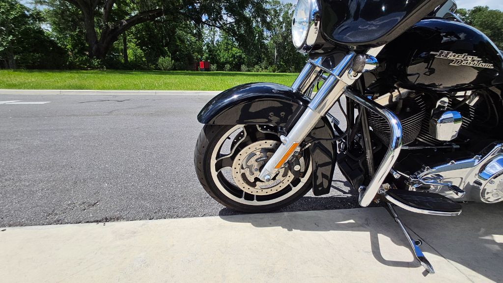 2012 Harley Davidson Street Glide  - $11,999