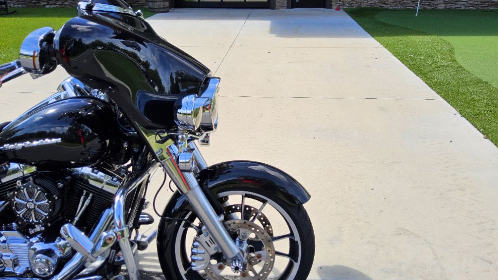 2008 Harley-davidson Street Glide - $7,999