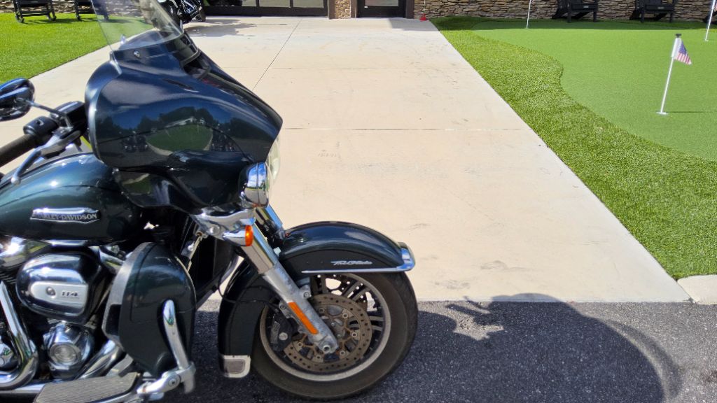 2020 Harley Davidson TRI Glide Flhtcutg - $25,900