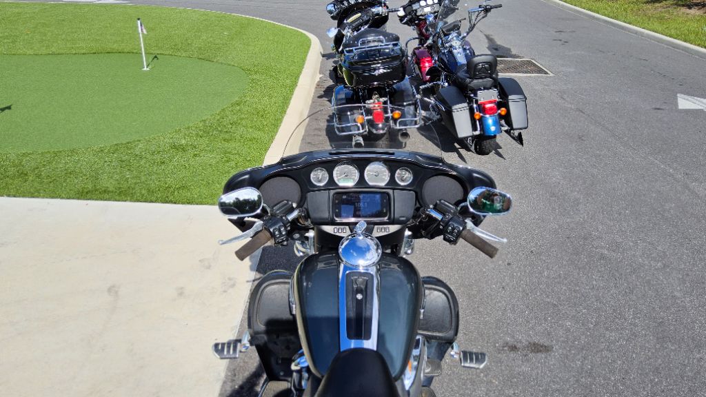 2020 Harley Davidson TRI Glide Flhtcutg - $25,900