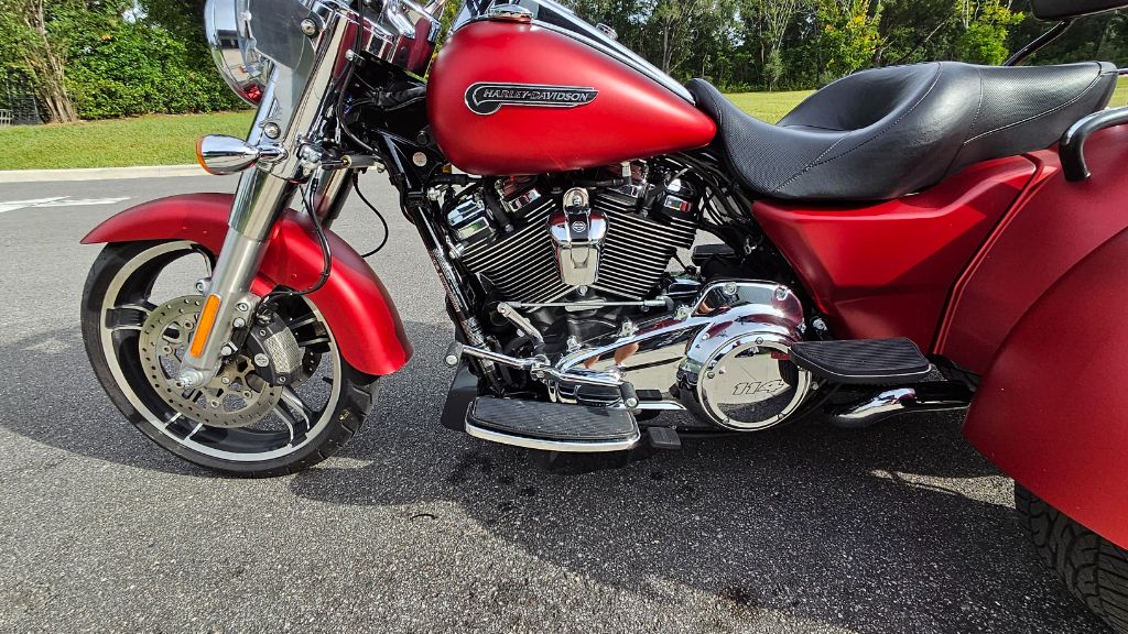 2019 Harley-davidson Freewheeler - $19,995