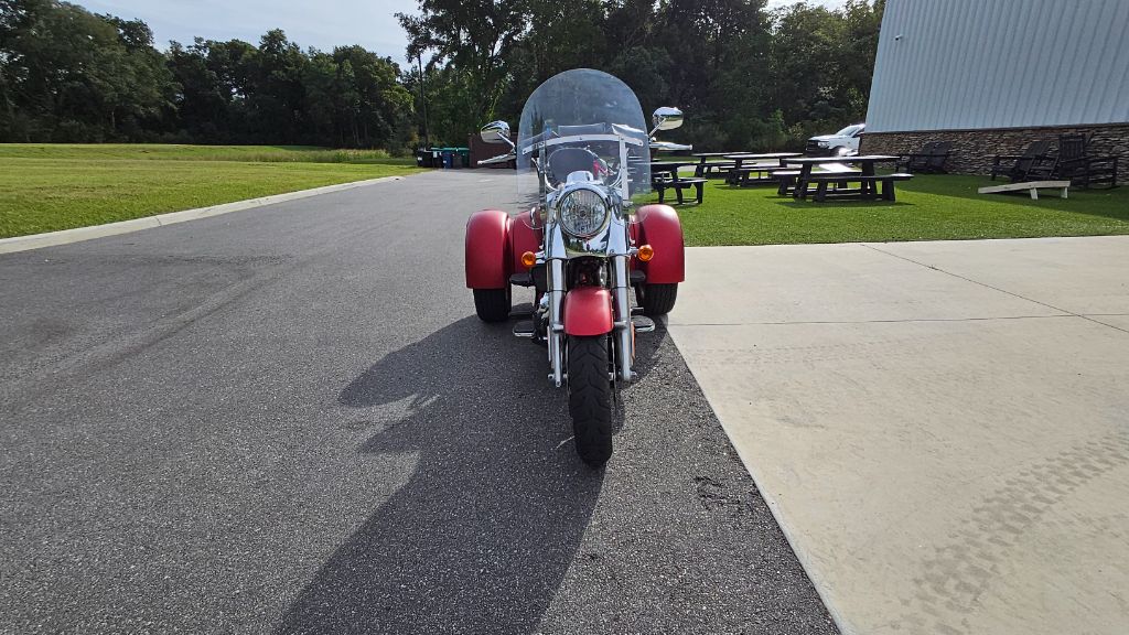 2019 Harley-davidson Freewheeler - $19,995