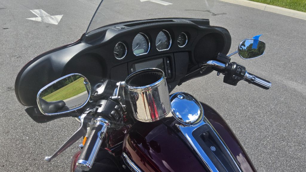 2015 Harley-davidson Tri Glide Ultra Classic - $20,995