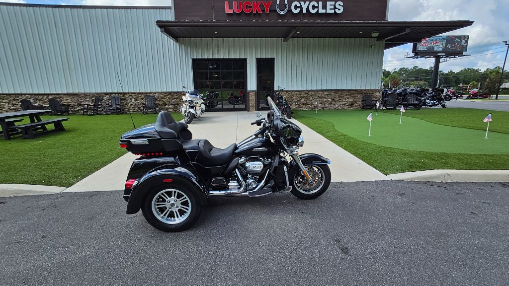 2020 Harley-davidson Tri Glide Ultra - $26,999