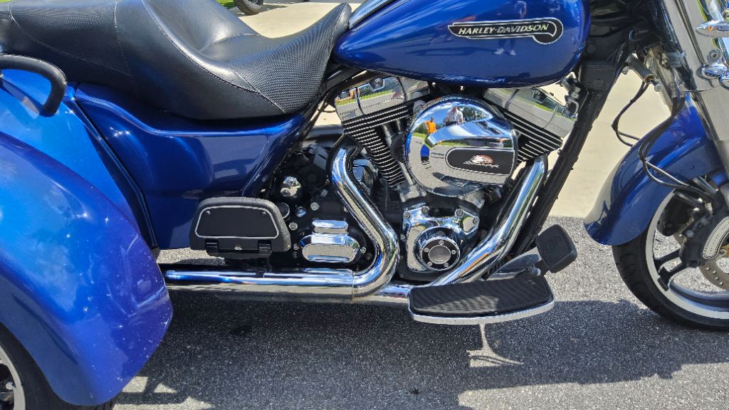 2015 Harley-davidson Freewheeler - $17,995