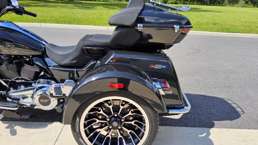 2026 Harley-davidson Street Glide - $43,900
