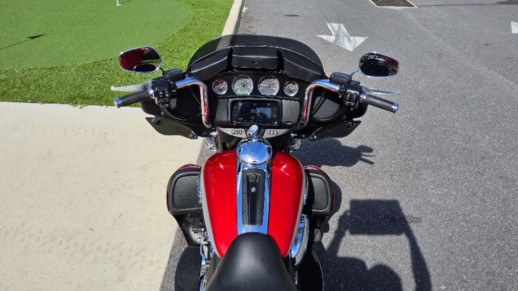 2019 Harley-davidson Tri Glide Ultra - $23,995