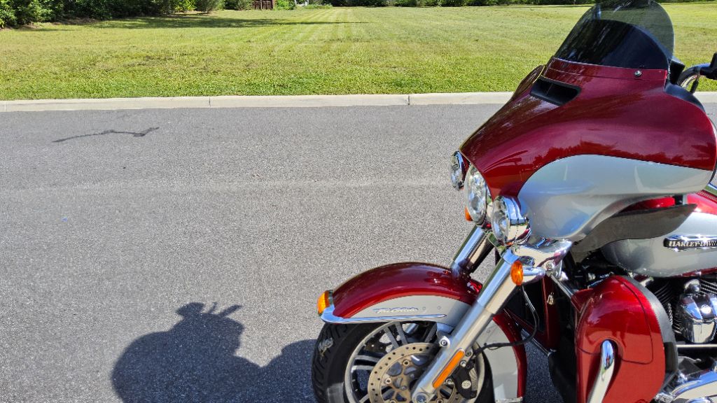 2019 Harley-davidson Tri Glide Ultra - $23,995