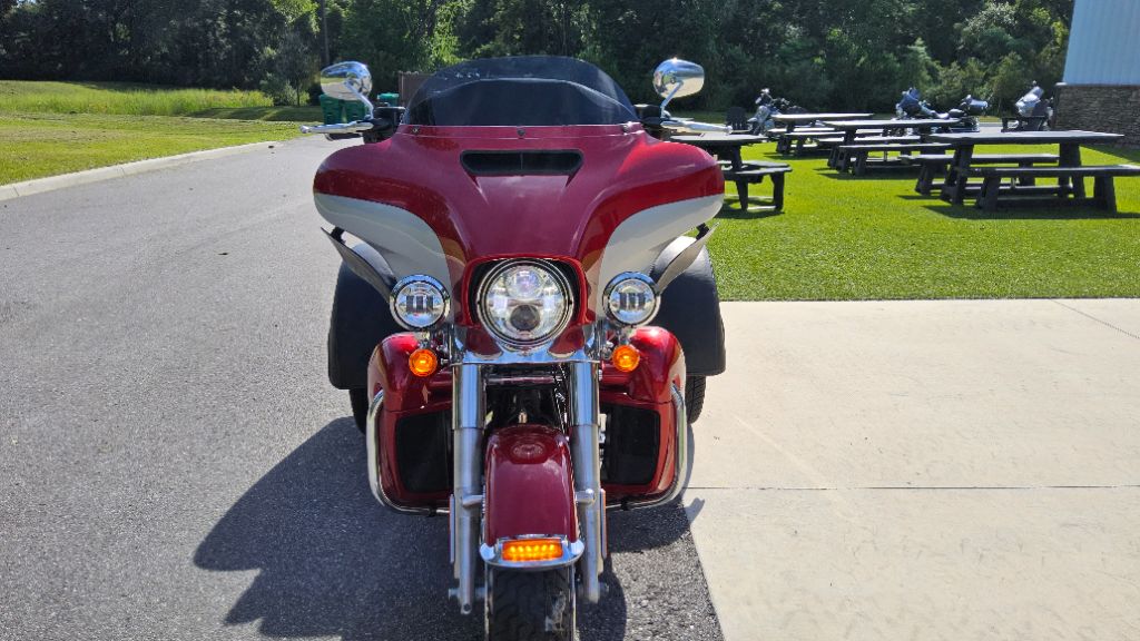 2019 Harley-davidson Tri Glide Ultra - $23,995