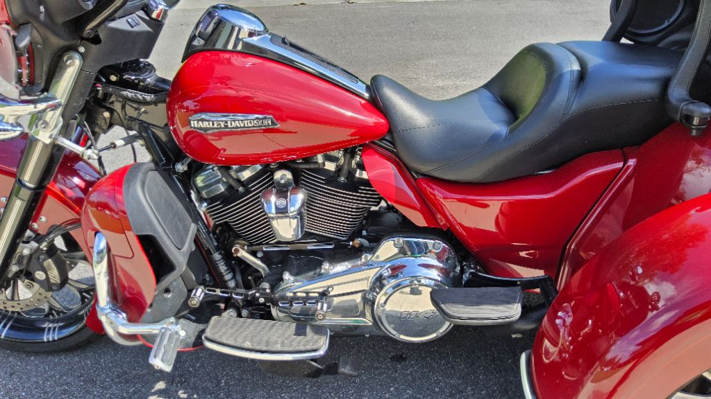 2021 Harley-davidson Tri Glide Ultra - $33,900