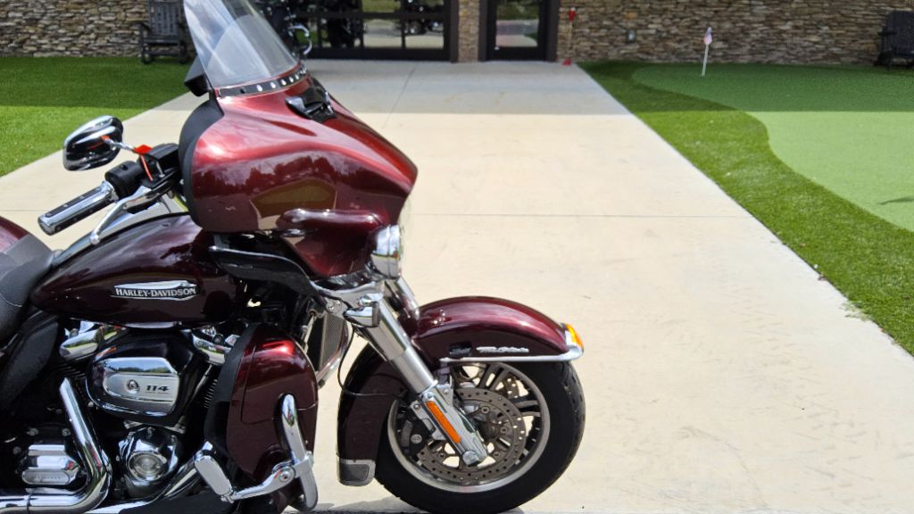 2019 Harley-davidson Tri Glide Ultra - $26,999