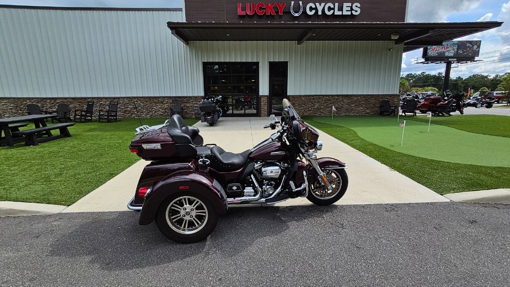 2019 Harley-davidson Tri Glide Ultra - $26,999