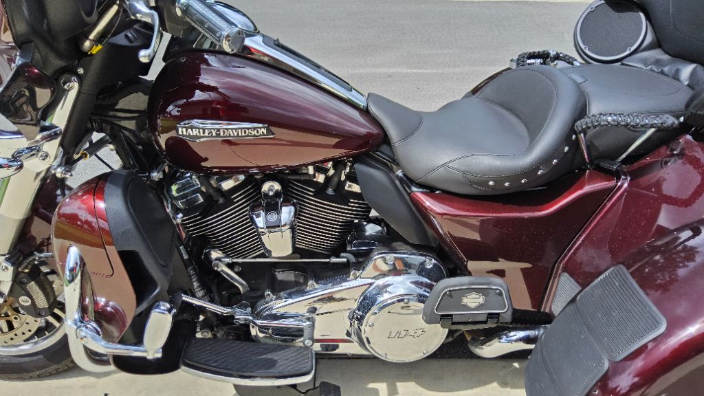 2019 Harley-davidson Tri Glide Ultra - $26,999