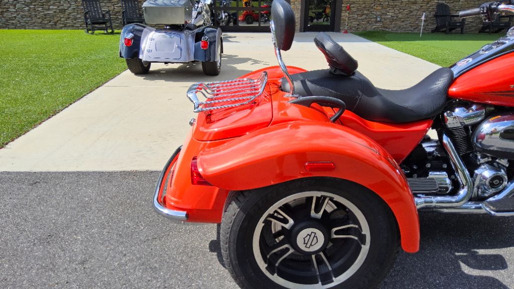 2017 Harley Davidson Freewheeler  - $19,950