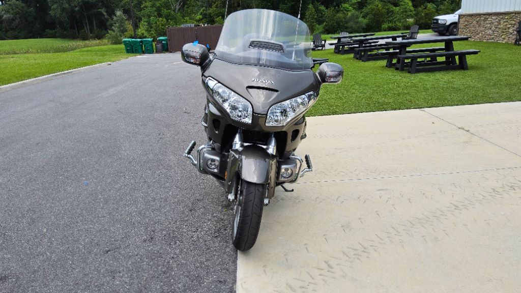 2010 Honda Gold Wing - $10,500