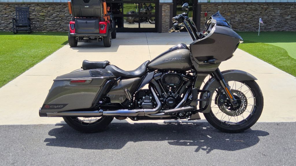 2021 Harley-davidson Cvo Road Glide - $29,500