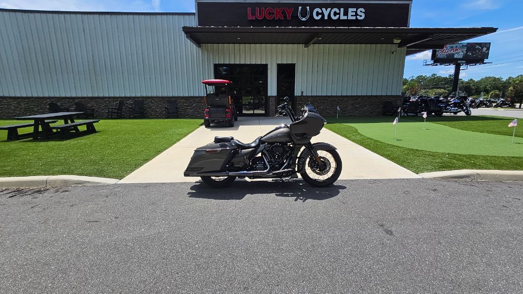 2021 Harley-davidson Cvo Road Glide - $29,500