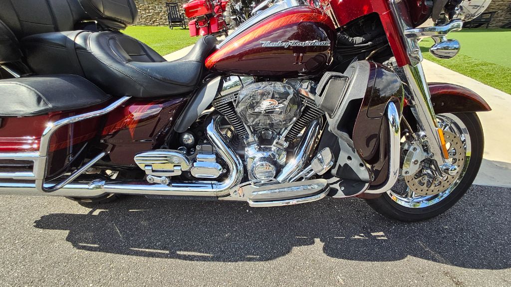 2014 Harley-davidson Cvo Electra Glide Ultra Limited - $14,500