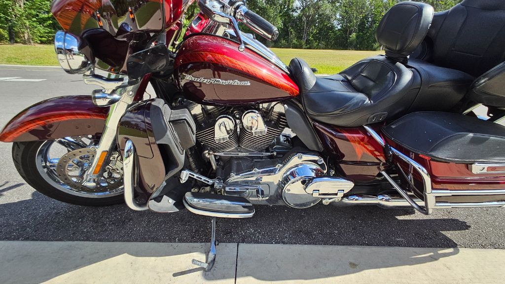 2014 Harley-davidson Cvo Electra Glide Ultra Limited - $14,500
