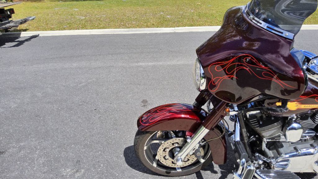 2010 Harley-davidson Cvo Street Glide - $10,995