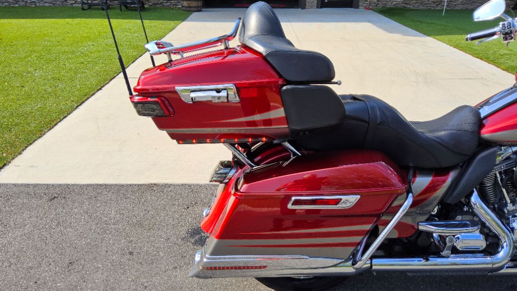 2016 Harley-davidson Cvo Road Glide Ultra - $14,900