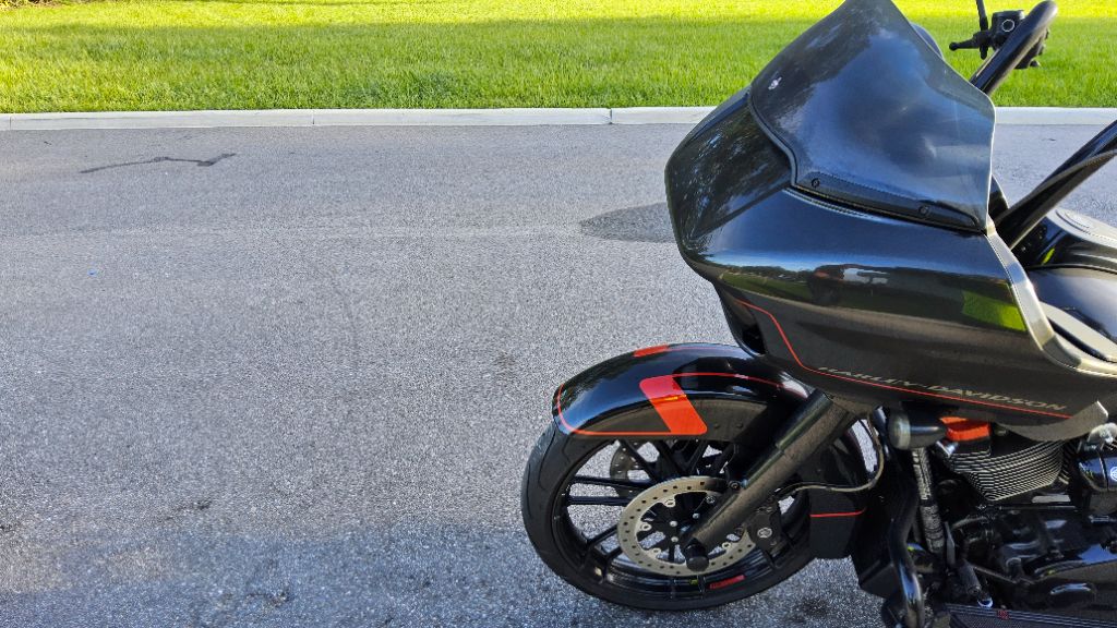 2018 Harley-davidson Cvo Road Glide - $24,900