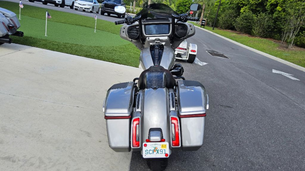 2023 Harley-davidson Cvo Street Glide - $29,995