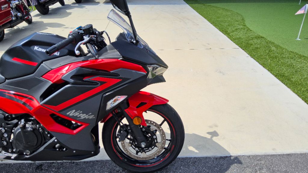 2025 Kawasaki Ninja 500 - $5,750