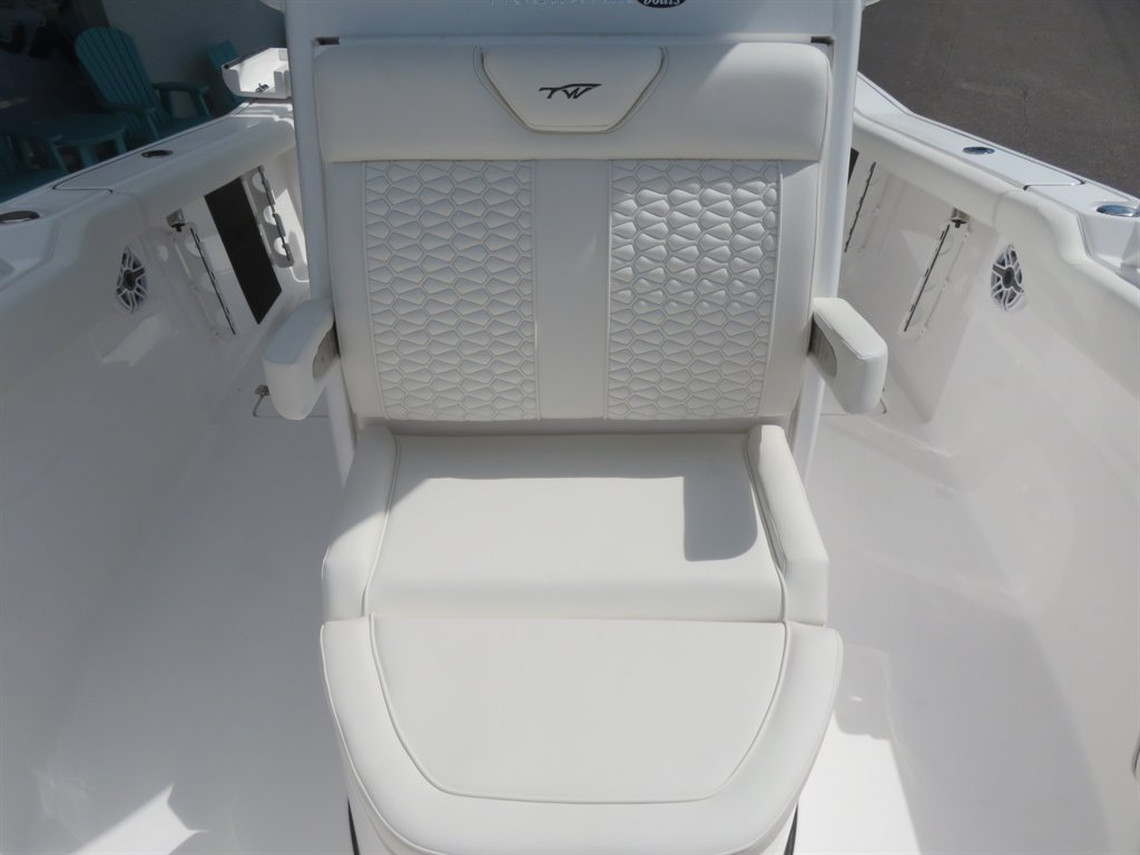 2027 TIDEWATER 256 LXF - $159,693