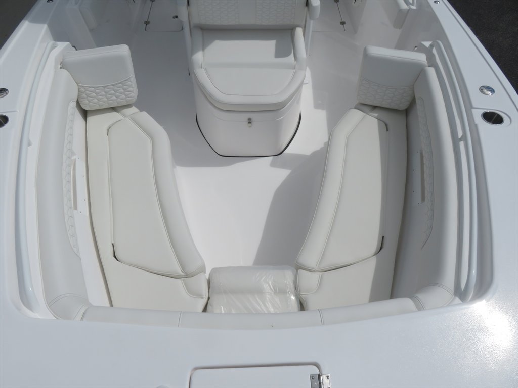 2027 TIDEWATER 256 LXF - $159,693
