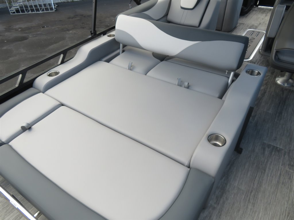 2027 AVALON LSZ VRB