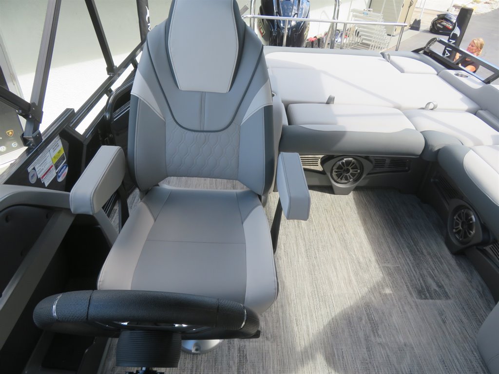 2027 AVALON LSZ VRB
