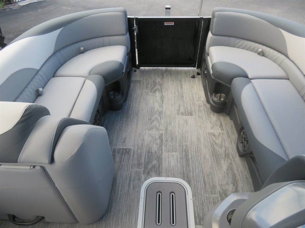 2027 AVALON LSZ VRB