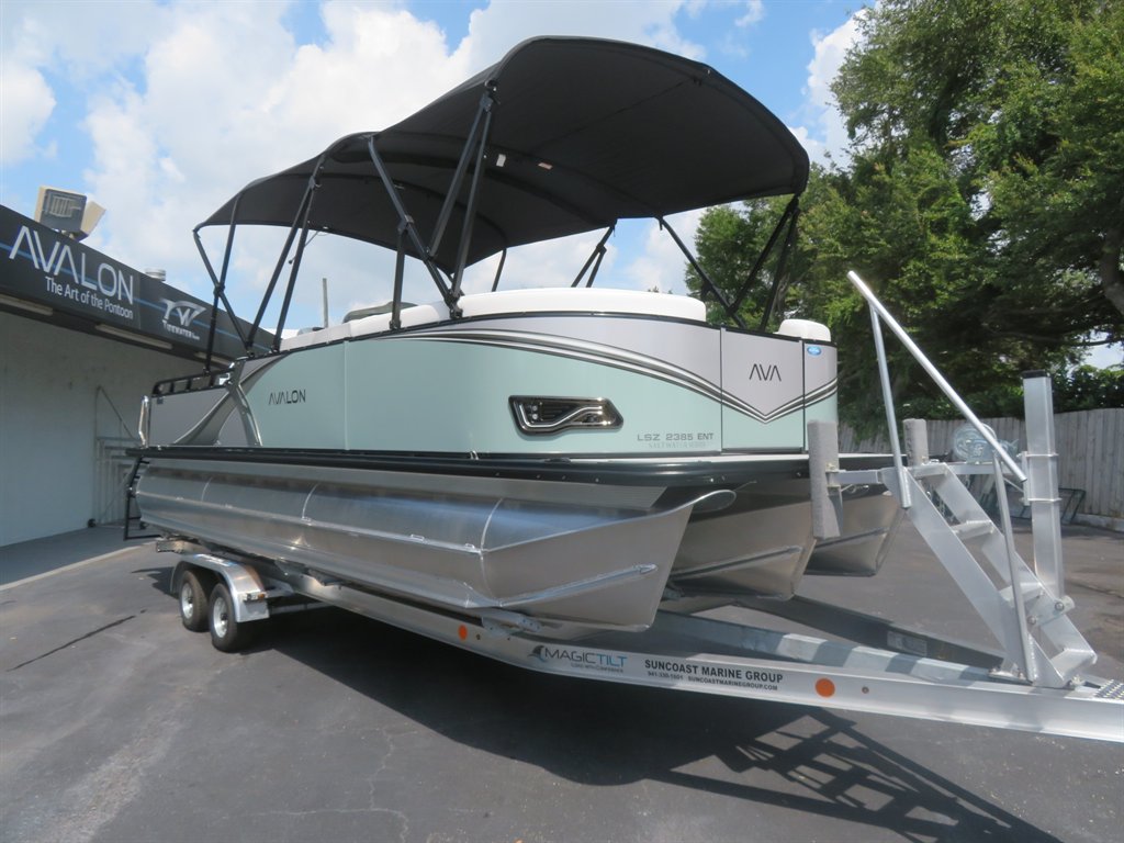 2027 Avalon 23 LSZ ENT - $91,800
