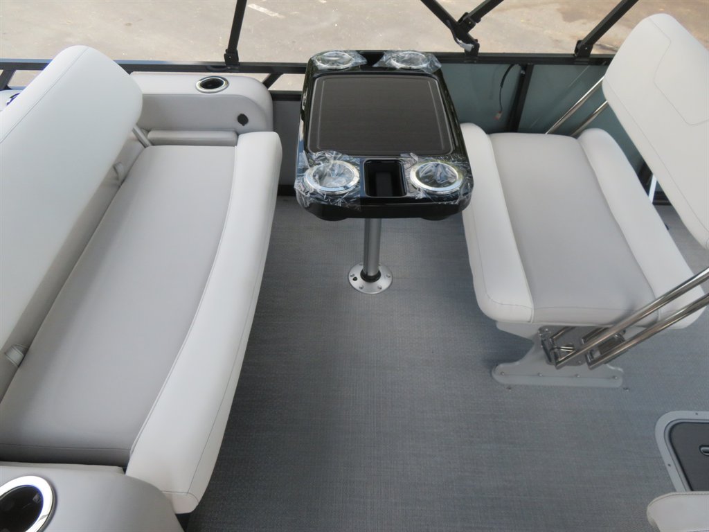 2027 Avalon 23 LSZ ENT - $91,800