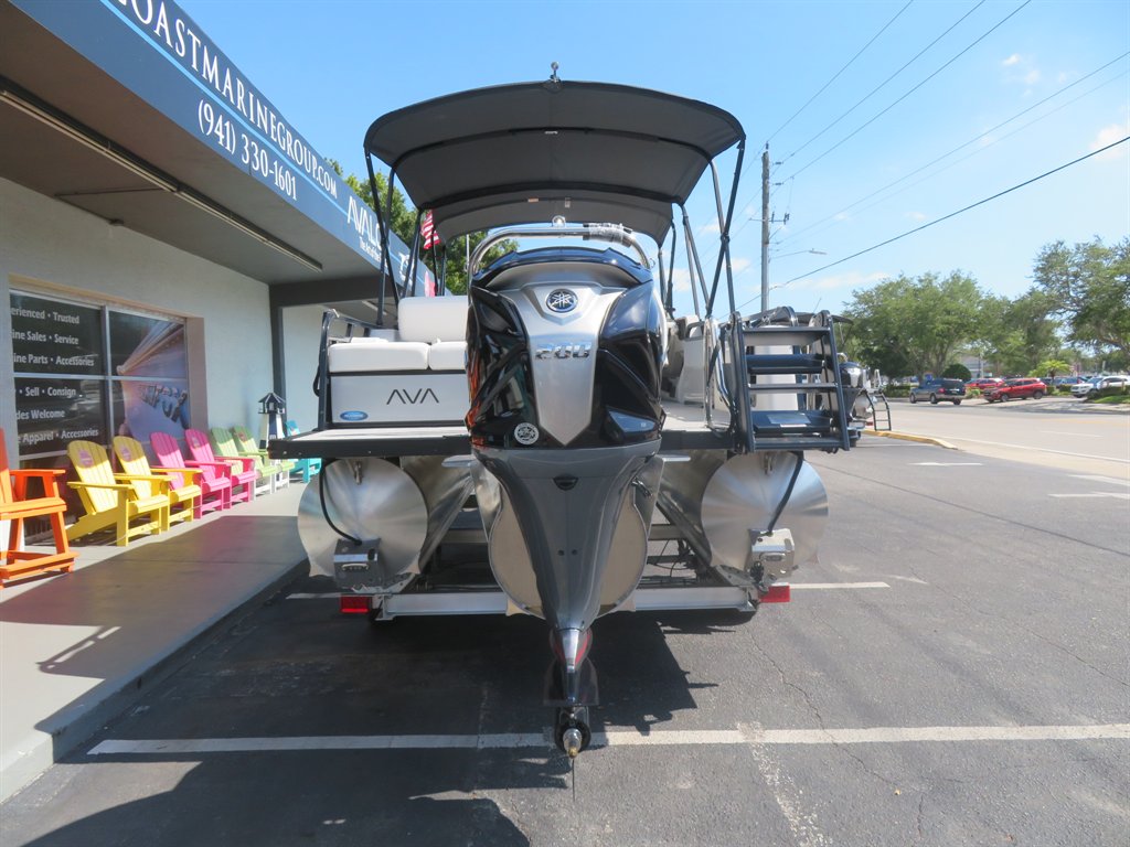 2027 Avalon 23 LSZ ENT - $91,800