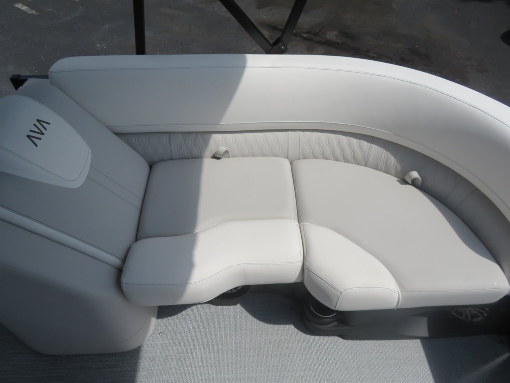 2027 Avalon 23 LSZ ENT - $91,800