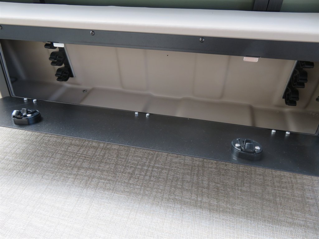 2027 Avalon 25 Venture 85 CCF - $98,900