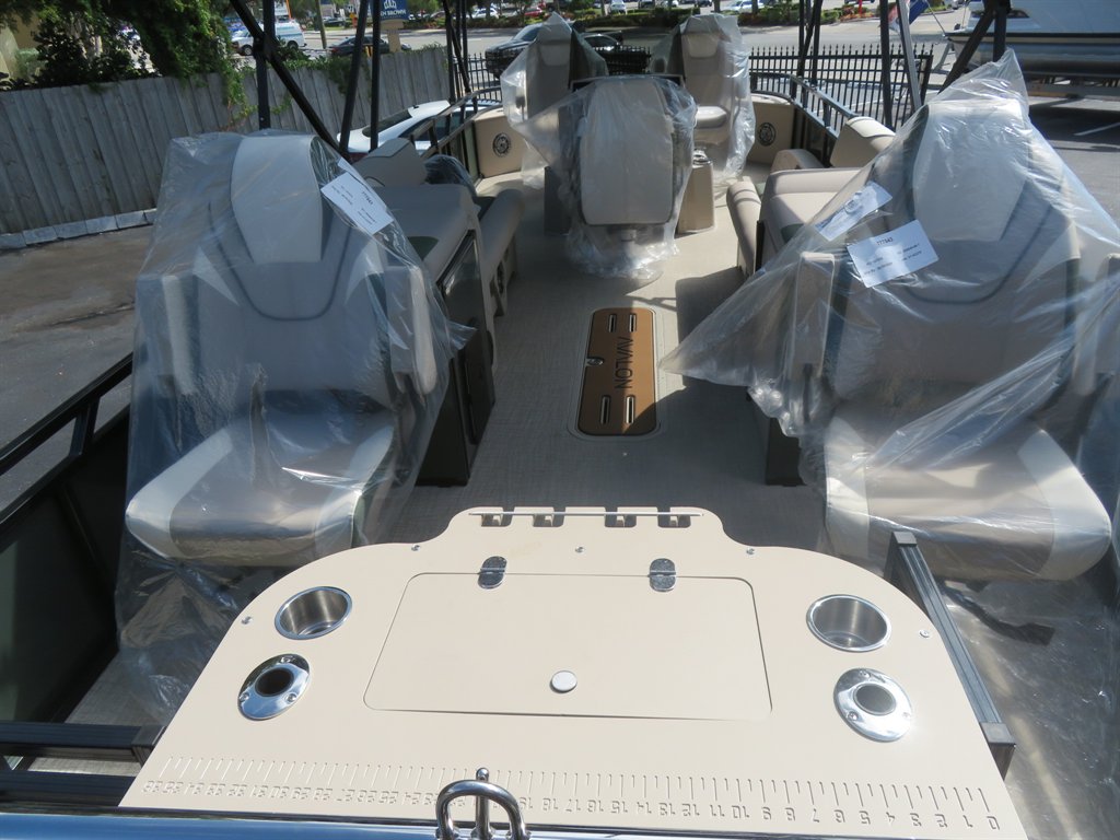 2027 Avalon 25 Venture 85 CCF - $98,900