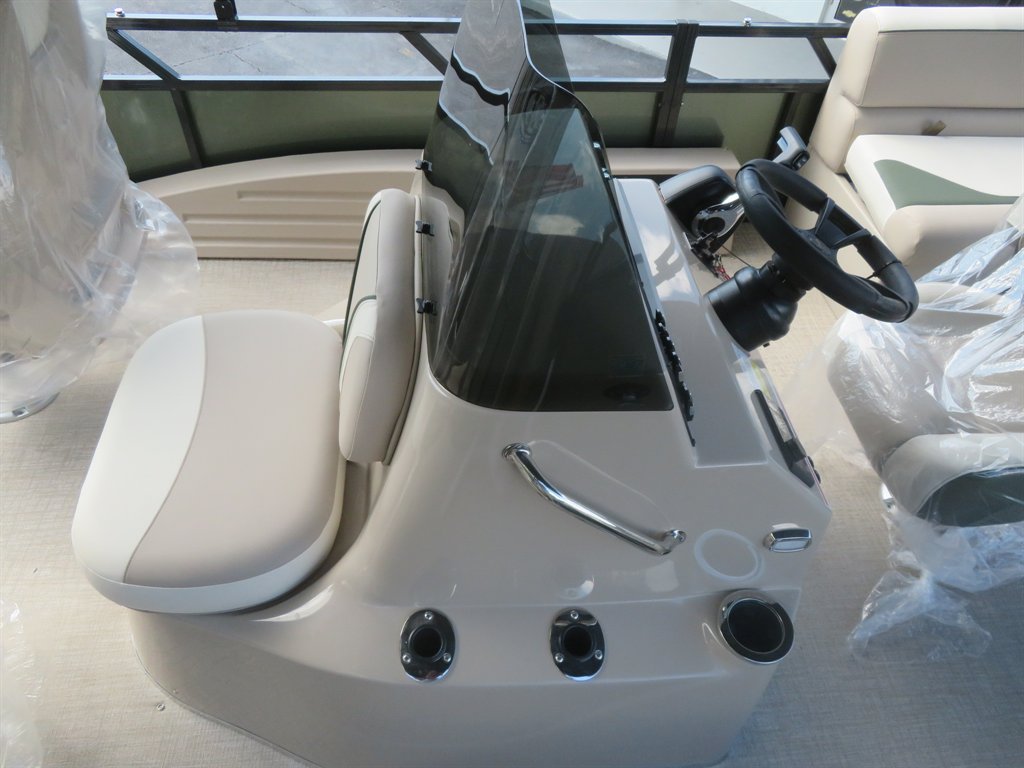 2027 Avalon 25 Venture 85 CCF - $98,900