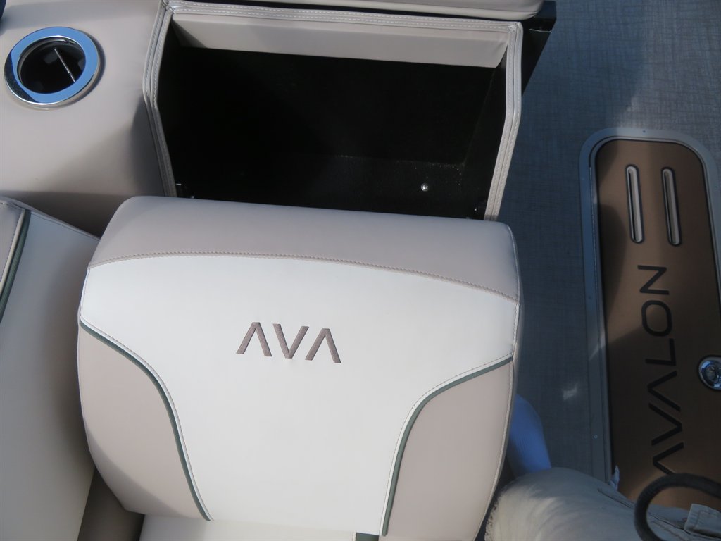 2027 Avalon 25 Venture 85 CCF - $98,900