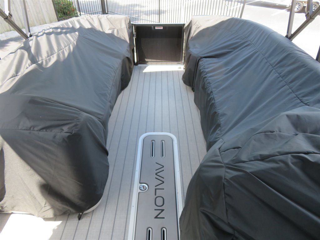 2027 Avalon 25 LSZ VRB - $99,800