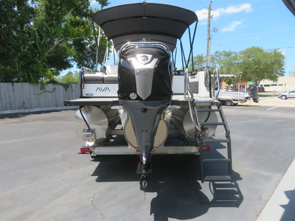 2027 Avalon 25 LSZ VRB - $99,800