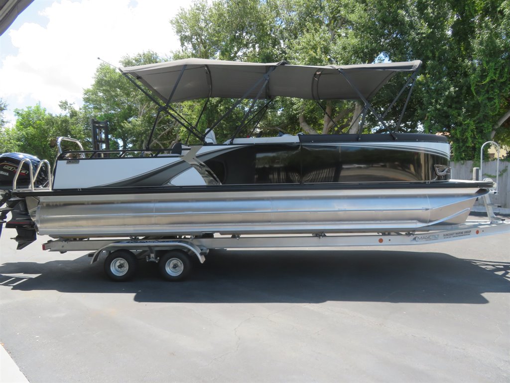 2027 Avalon 25 LSZ VRB - $99,800