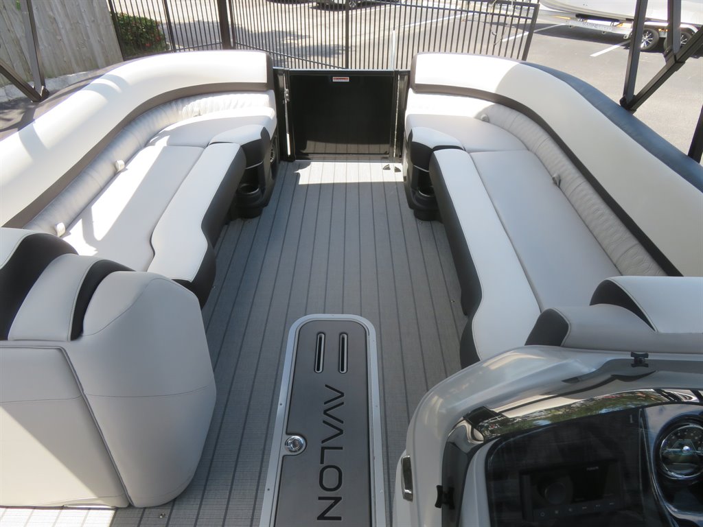 2027 Avalon 25 LSZ VRB - $99,800