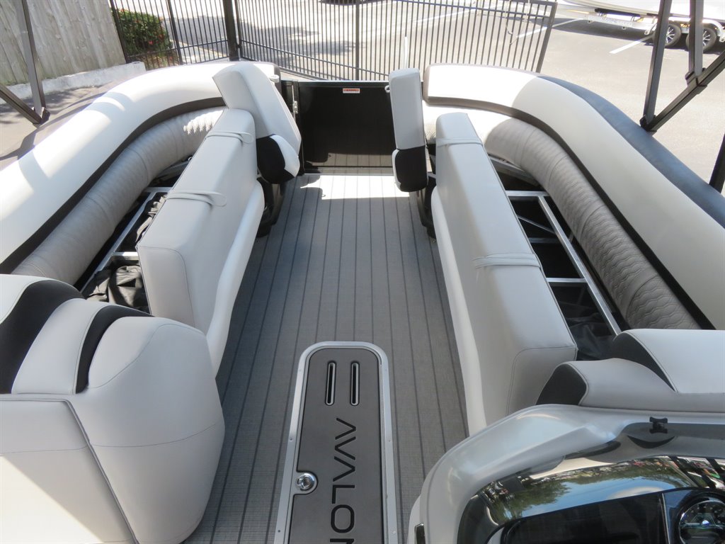 2027 Avalon 25 LSZ VRB - $99,800