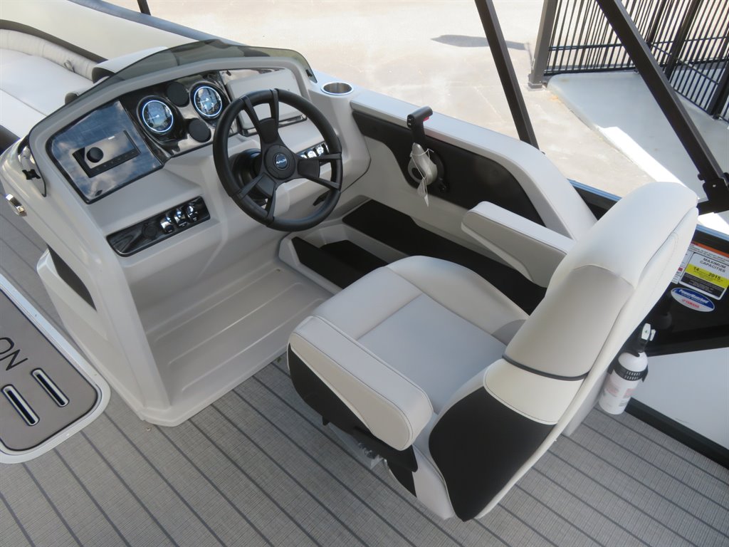 2027 Avalon 25 LSZ VRB - $99,800