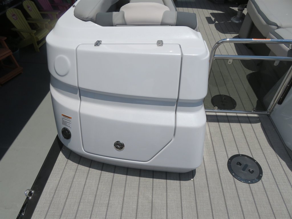 2027 Avalon Excalibur Carbon - $309,000