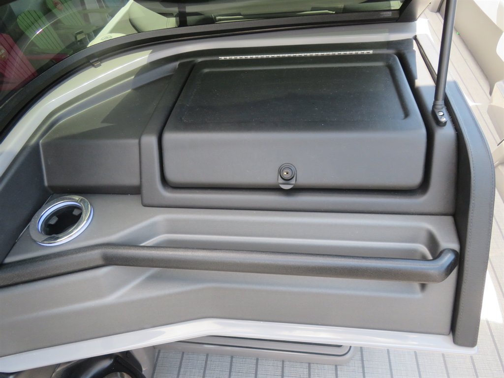 2027 Avalon Excalibur Carbon - $309,000